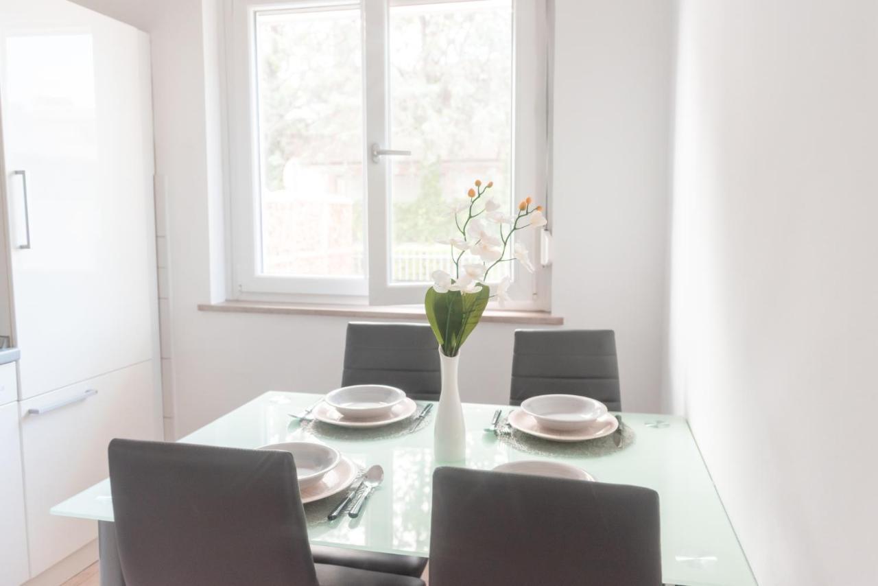 Enig Apartment *